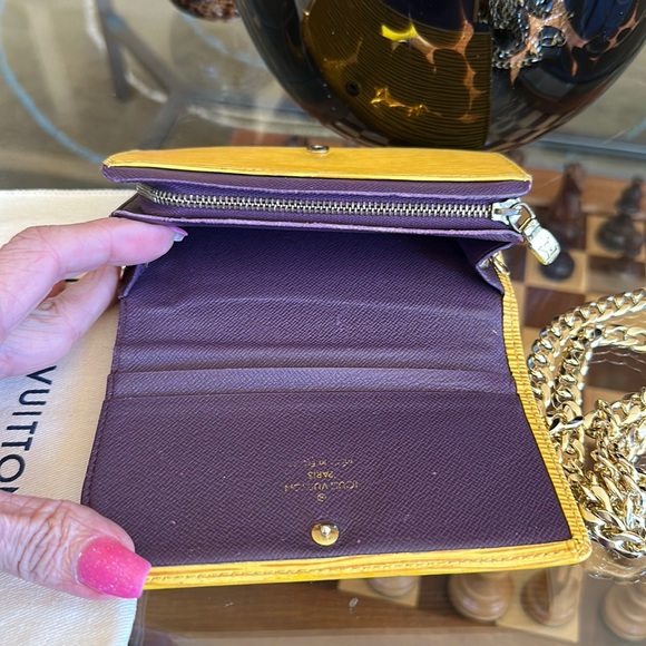 HOST PICK Louis Vuitton Epi Yellow Tresor Wallet with Dustbag, Box, Bag, Ribbon - Picture 8 of 15